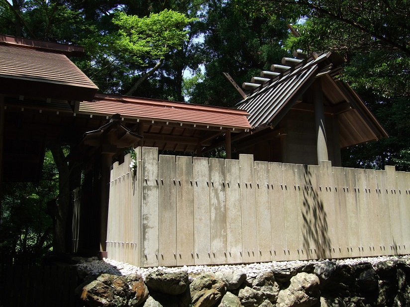 栄野神社